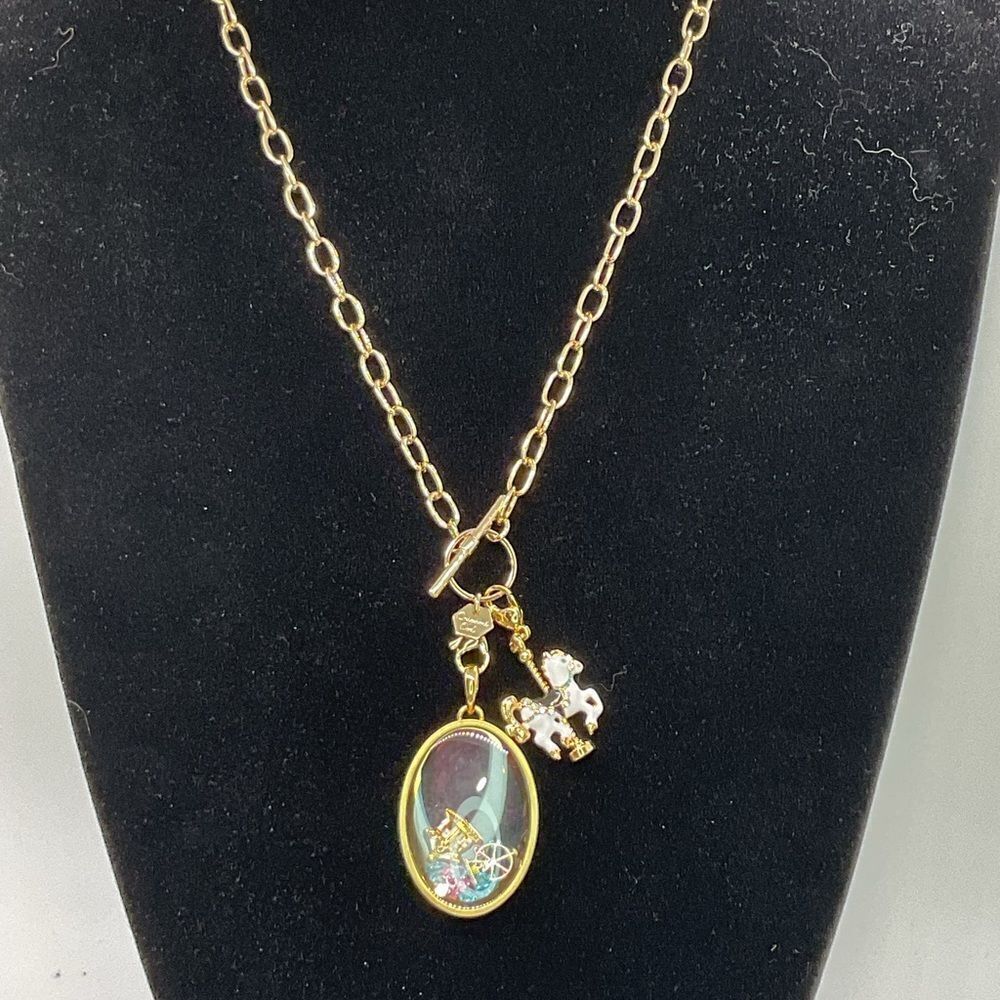 Limited Edition Origami Owl Gold Toned Oval Pendant Locket Necklace with Charms